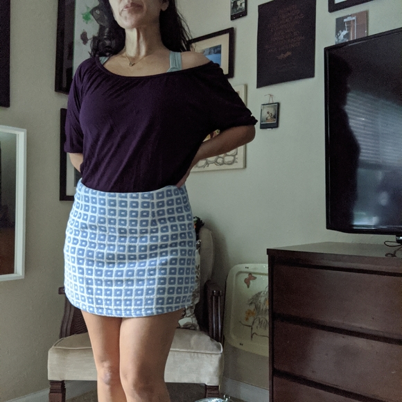 Bundle of 3 Soft & Simple Size Small Tops | Gap - Picture 9 of 11